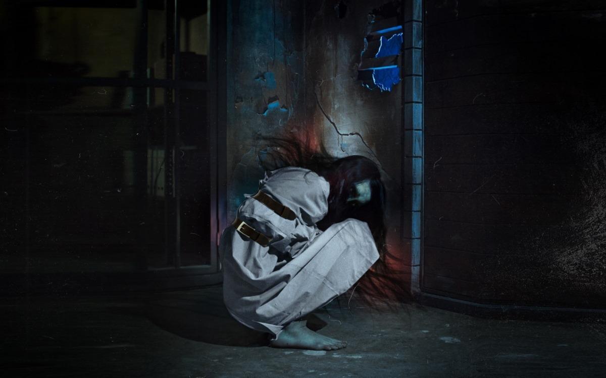 перформанс Обитель проклятых в Санкт-Петербурге