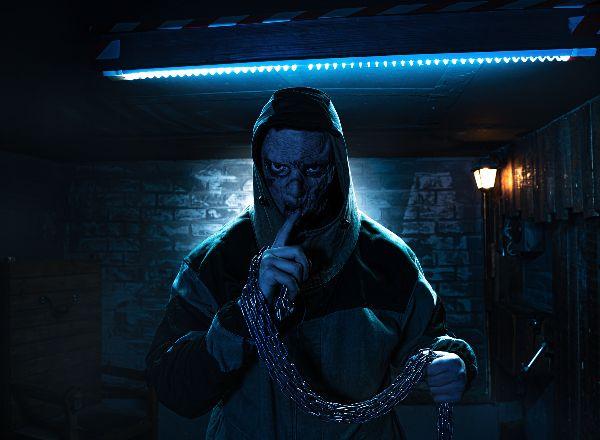 перформанс Падший в Санкт-Петербурге